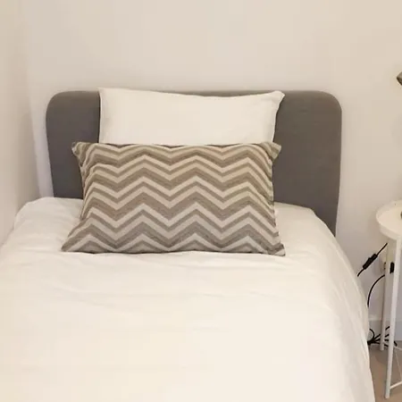 Lejlighed Modern Retreat With Patio Near The Airport - Oha I Lisboa