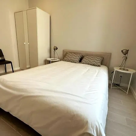 דירה Modern Retreat With Patio Near The Airport - Oha I *